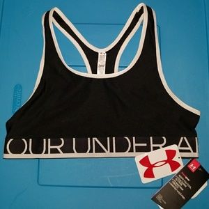 BNWT UNDER ARMOUR SPORTS BRA